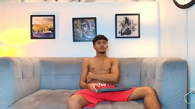 DIAMOND BLACKS online show from February 26, 2026, 7:41 am