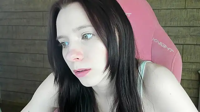 Snapshot of ArinaKubrick chatting on May 27, 2026, 5:31 pm ArinaKubrick online show from May 27, 2026, 5:31 pm