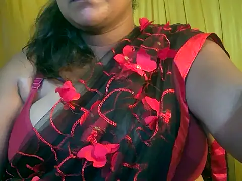 MISTI KOLK online show from May 17, 2026, 8:03 am