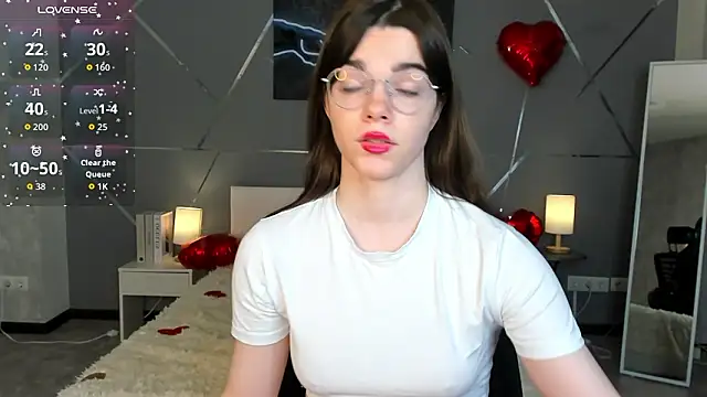 miss  evelyne online show from February 16, 2026, 1:04 am