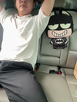 Snapshot of battman4488 chatting on April 12, 2026, 12:47 am battman4488 online show from April 12, 2026, 12:47 am