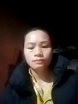 honey-kis online show from December 15, 2025, 10:04 pm