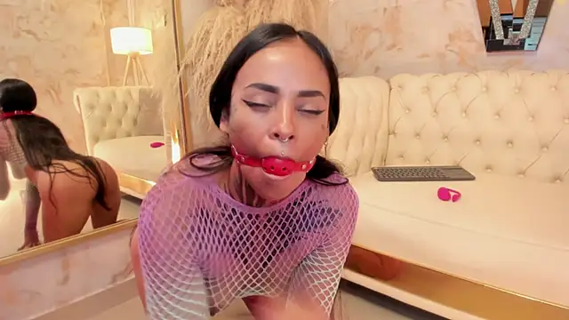 cheekybitch  online show from April 5, 2026, 3:57 am