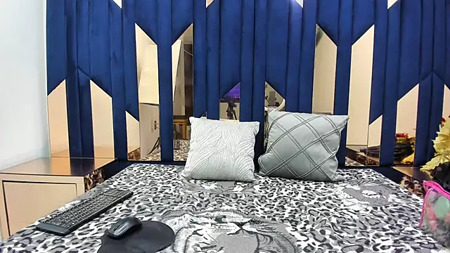 Snapshot of MilaSeduction chatting on January 6, 2026, 8:46 pm MilaSeduction online show from January 6, 2026, 8:46 pm