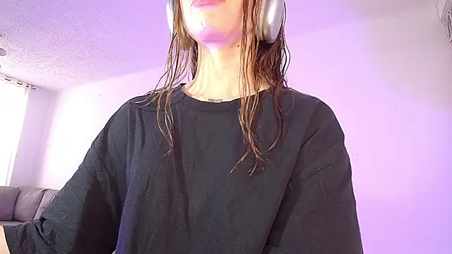 alina lee online show from April 29, 2026, 1:48 pm
