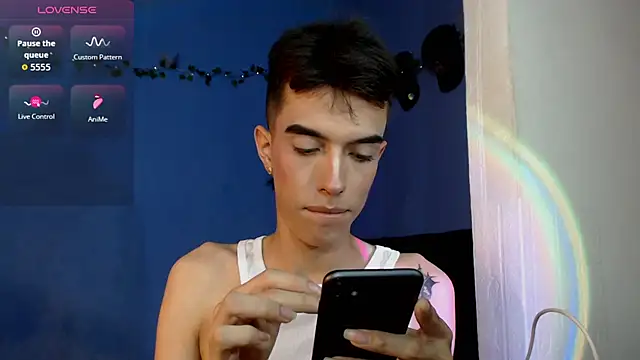Snapshot of Juan_Gomezz26 chatting on June 22, 2026, 12:27 am Juan Gomezz26 online show from June 22, 2026, 12:27 am