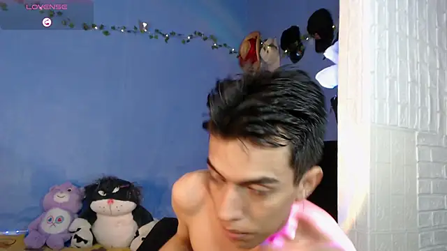 Snapshot of Juan_Gomezz26 chatting on August 2, 2026, 11:13 pm Juan Gomezz26 online show from August 2, 2026, 11:13 pm