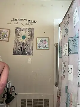 Snapshot of sexywhitedick@xh chatting on August 9, 2026, 7:53 pm sexywhitedickxh online show from August 9, 2026, 7:53 pm