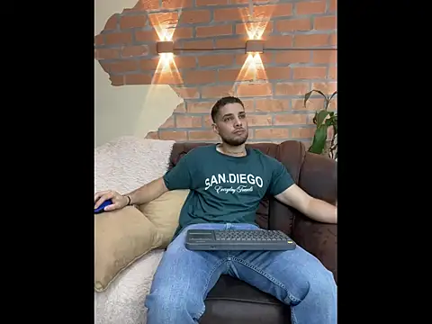 Snapshot of King_meruem chatting on February 13, 2026, 7:14 pm King meruem online show from February 13, 2026, 7:14 pm