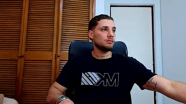 Snapshot of King_meruem chatting on February 8, 2026, 4:37 pm King meruem online show from February 8, 2026, 4:37 pm