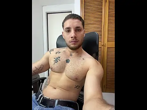 Snapshot of King_meruem chatting on February 2, 2026, 1:43 pm King meruem online show from February 2, 2026, 1:43 pm