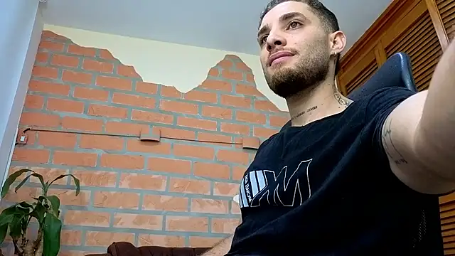 Snapshot of King_meruem chatting on February 15, 2026, 7:46 pm King meruem online show from February 15, 2026, 7:46 pm