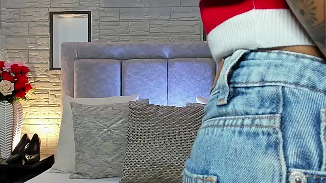 LanaRouse online show from February 23, 2026, 11:05 pm