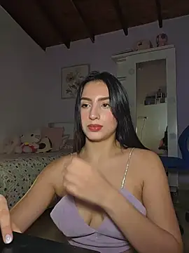 Snapshot of Esmeralda_Rossi chatting on February 1, 2026, 10:52 pm Esmeralda Rossi online show from February 1, 2026, 10:52 pm