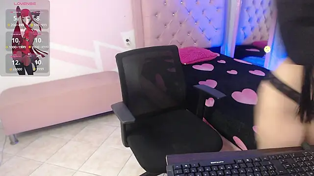 Snapshot of britany_teen18 chatting on December 19, 2025, 9:17 pm britany teen18 online show from December 19, 2025, 9:17 pm