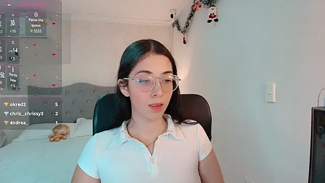 Snapshot of emmalove_doll chatting on February 13, 2026, 11:10 am emmalove doll online show from February 13, 2026, 11:10 am