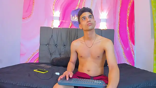 Snapshot of Hot_Boys_69 chatting on December 15, 2025, 10:43 am Hot Boys 69 online show from December 15, 2025, 10:43 am