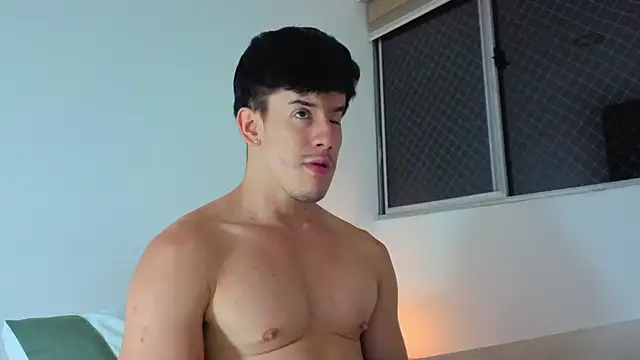 Snapshot of maxxcooper1 chatting on January 8, 2026, 5:13 am maxxcooper1 online show from January 8, 2026, 5:13 am