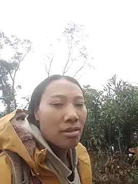 Snapshot of baby8822 chatting on December 16, 2025, 5:22 am baby8822 online show from December 16, 2025, 5:22 am