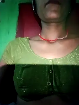 Snapshot of Maya_Big55A chatting on February 5, 2026, 9:10 pm Maya Big55A online show from February 5, 2026, 9:10 pm