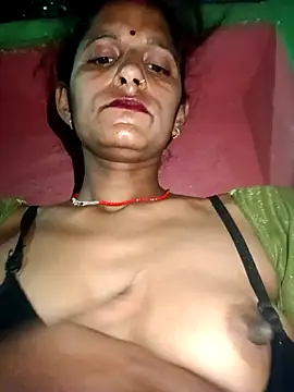 Snapshot of Maya_Big55A chatting on April 14, 2026, 11:10 pm Maya Big55A online show from April 14, 2026, 11:10 pm