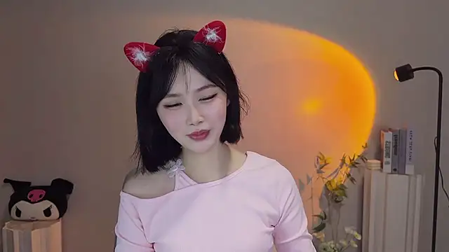 Pinkgirl520 online show from May 5, 2026, 11:57 am