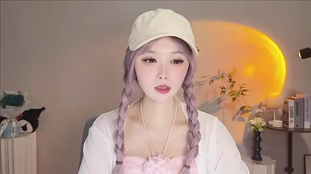 Pinkgirl520 online show from May 10, 2026, 3:21 am