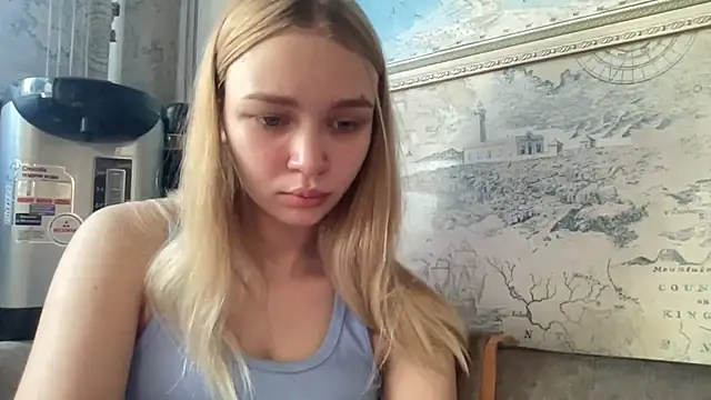Snapshot of Leifuture chatting on July 1, 2026, 4:02 am Leifuture online show from July 1, 2026, 4:02 am