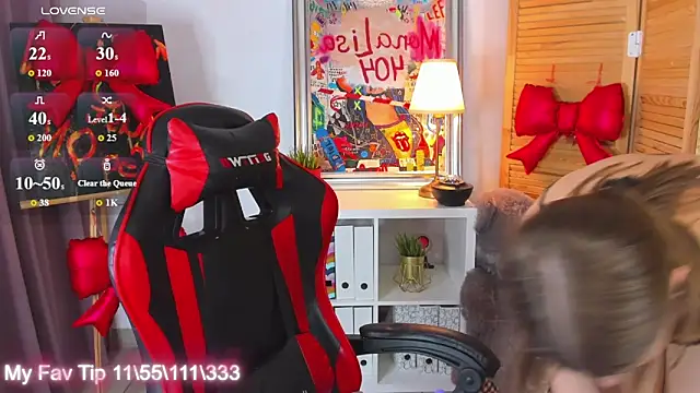 Snapshot of katymeaw chatting on March 6, 2026, 1:33 am katymeaw online show from March 6, 2026, 1:33 am