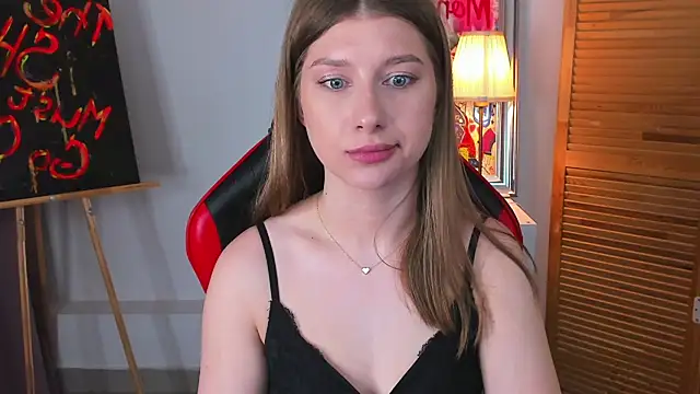 Snapshot of katymeaw chatting on April 8, 2026, 3:30 am katymeaw online show from April 8, 2026, 3:30 am