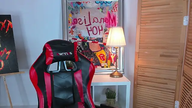 Snapshot of katymeaw chatting on April 15, 2026, 1:33 am katymeaw online show from April 15, 2026, 1:33 am