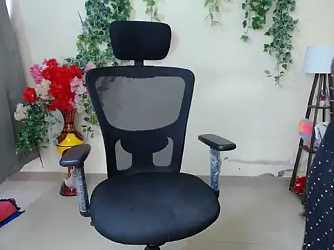 Shy nivi online show from May 24, 2026, 1:00 pm