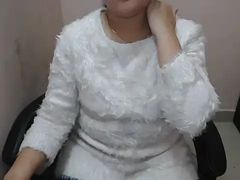 simmi lov online show from January 7, 2026, 7:46 am