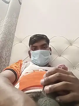 Snapshot of shurti51278 chatting on February 8, 2026, 7:28 am shurti51278 online show from February 8, 2026, 7:28 am