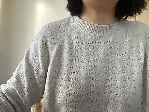 shiori dayo online show from December 21, 2025, 11:38 pm