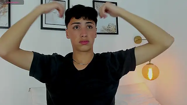 Snapshot of JoshClaarktt chatting on January 7, 2026, 3:55 am JoshClaarktt online show from January 7, 2026, 3:55 am