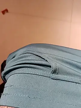 Niteenku online show from January 17, 2026, 4:27 am