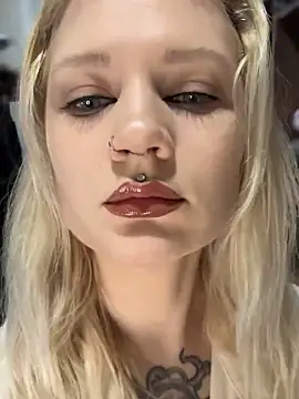 TeaseKitten- online show from December 20, 2025, 5:10 am