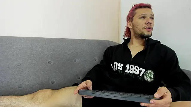 TAYSON SCOTT online show from January 17, 2026, 1:15 pm