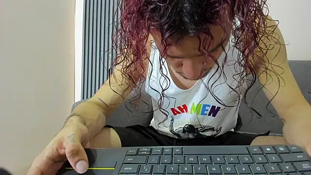 TAYSON SCOTT online show from February 20, 2026, 1:13 am