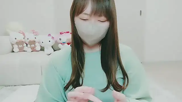 yuyuchan   online show from January 18, 2026, 6:44 pm