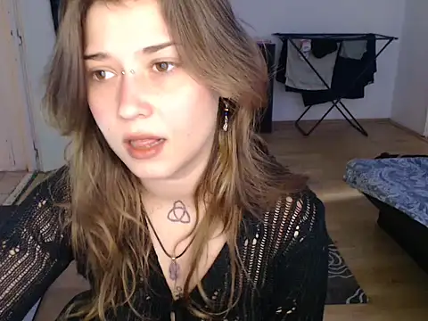 Snapshot of AlienforTwenty chatting on January 11, 2026, 8:10 am AlienforTwenty online show from January 11, 2026, 8:10 am