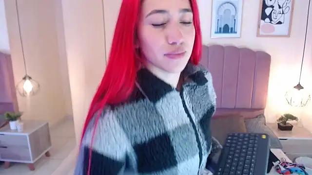 Snapshot of Celestee15_ chatting on December 18, 2025, 11:25 am Celestee15 online show from December 18, 2025, 11:25 am