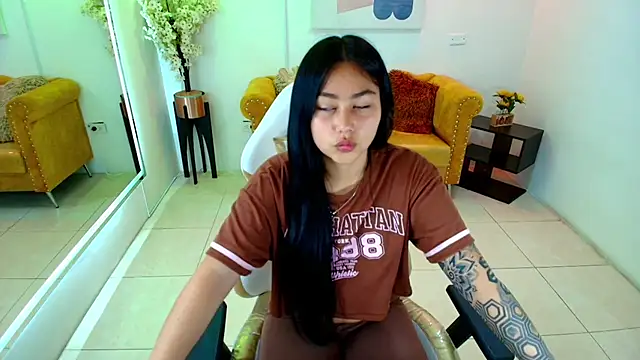 Carolina cherry online show from April 13, 2026, 12:42 pm