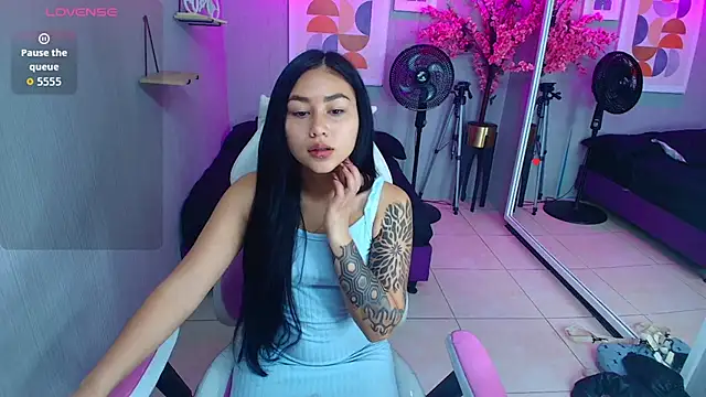 Carolina cherry online show from March 10, 2026, 11:47 am