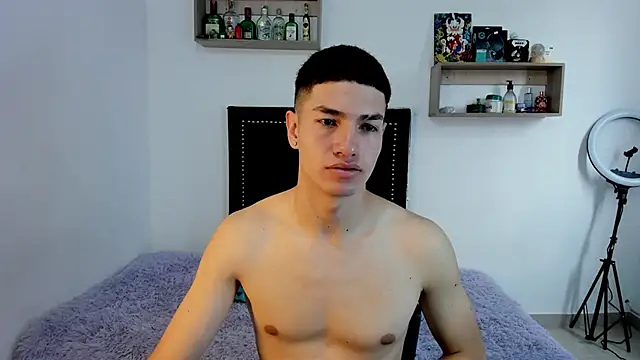 Nico Nocturne online show from December 17, 2025, 8:47 pm