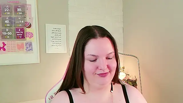 StelaHilton online show from December 22, 2025, 6:30 pm