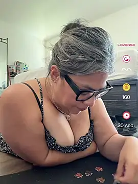 Snapshot of BettyWhispers chatting on May 20, 2026, 8:17 pm BettyWhispers online show from May 20, 2026, 8:17 pm