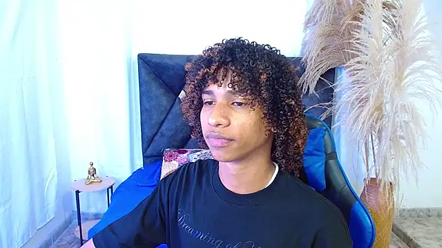 angelll18  online show from March 28, 2026, 8:54 pm