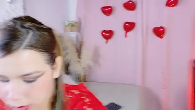 Snapshot of NanyMatrioska chatting on February 14, 2026, 7:25 pm NanyMatrioska online show from February 14, 2026, 7:25 pm